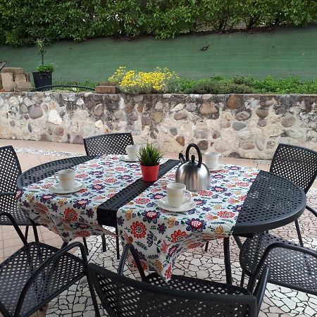 Appartamento Con Giardino A Cisano Di Bardolino Exterior photo