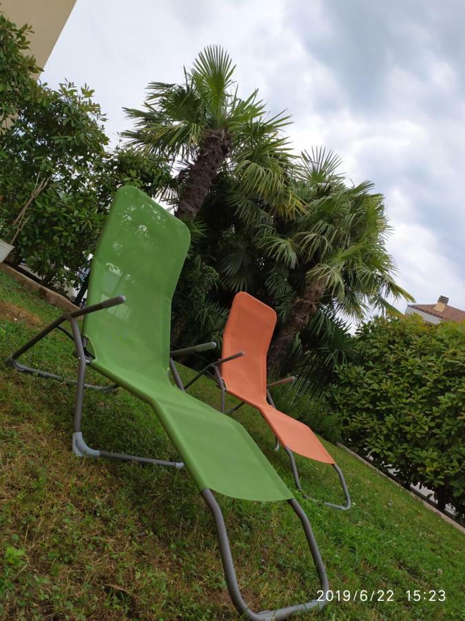 Appartamento Con Giardino A Cisano Di Bardolino Exterior photo