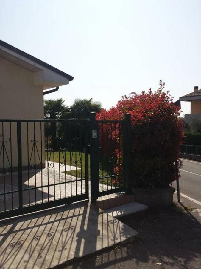 Appartamento Con Giardino A Cisano Di Bardolino Exterior photo