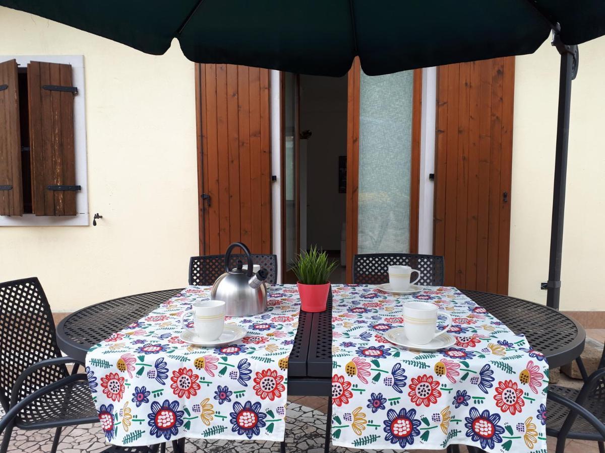 Appartamento Con Giardino A Cisano Di Bardolino Exterior photo
